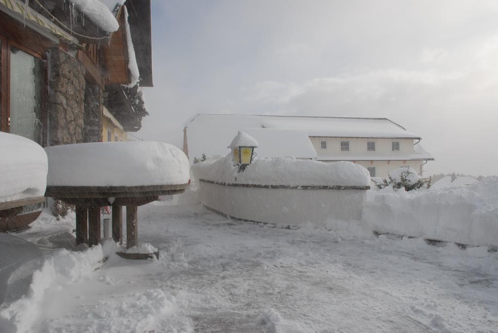 Hotel Zum Granitzl Mariapfarr Luaran gambar